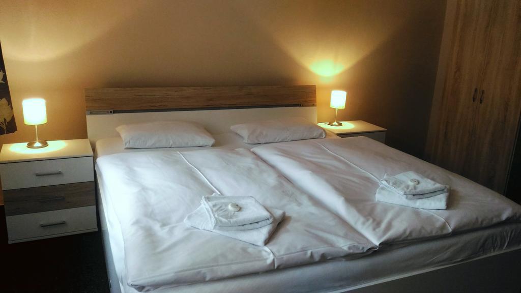 Penzion Marion Hotel Decin Luaran gambar